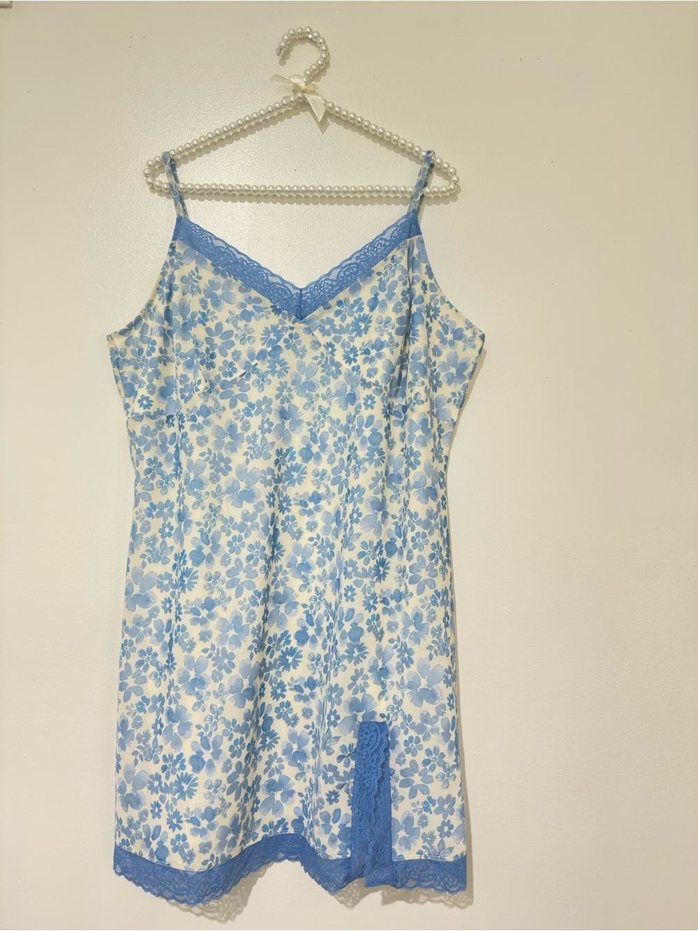 Forever 21  Floral Lace Trim Slip Dress